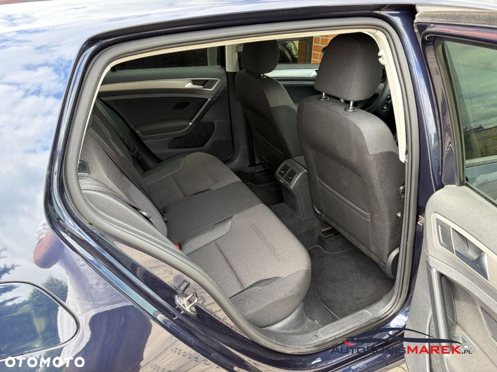 Volkswagen Golf - 17