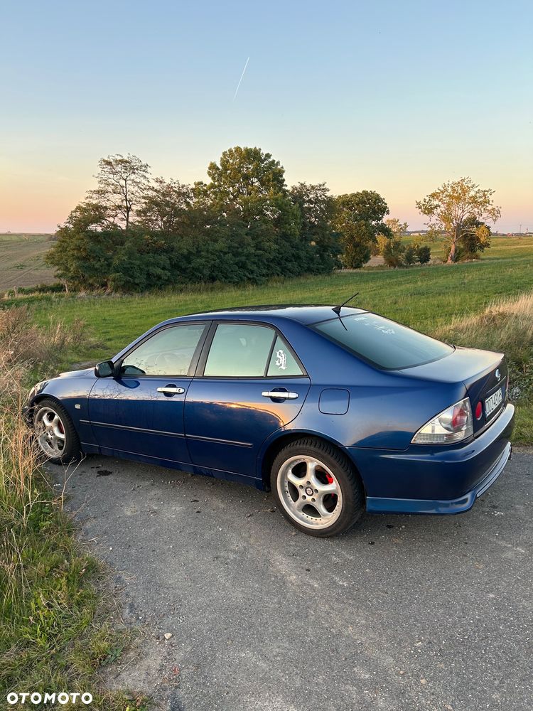 Lexus IS 200 Prestige - 5