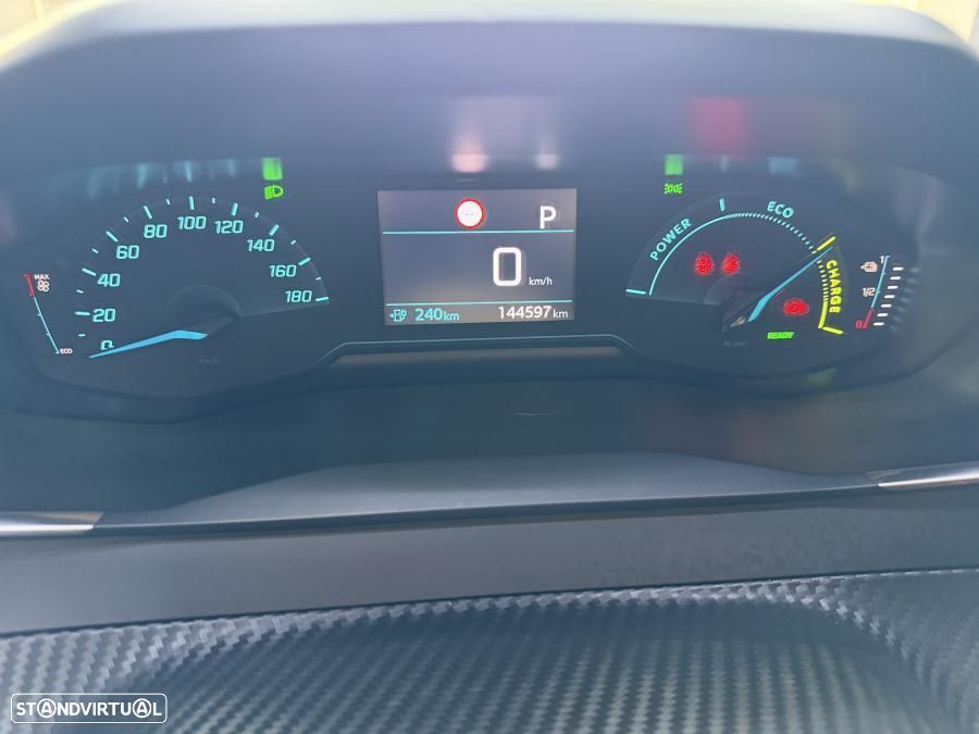 Peugeot e-2008 50 kWh Allure - 18