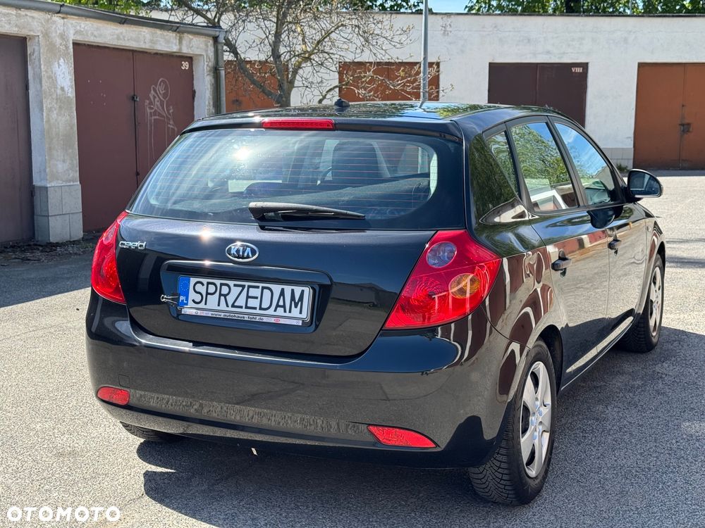 Kia Ceed 1.4 Comfort - 12