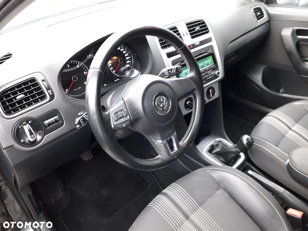 Volkswagen Polo 1.6 TDI MATCH - 9