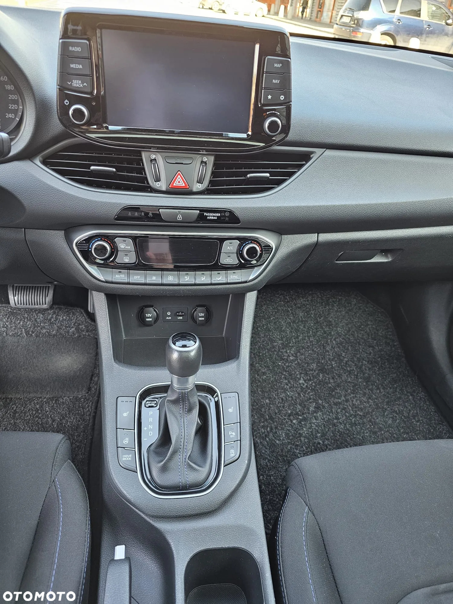 Hyundai i30 Kombi 1.4 T-GDI DCT Passion Plus - 8