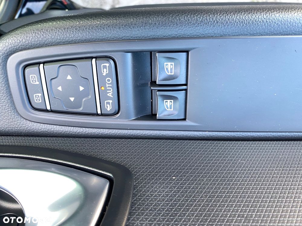 Renault Clio ENERGY TCe 90 Start & Stop LIMITED 2018 - 13