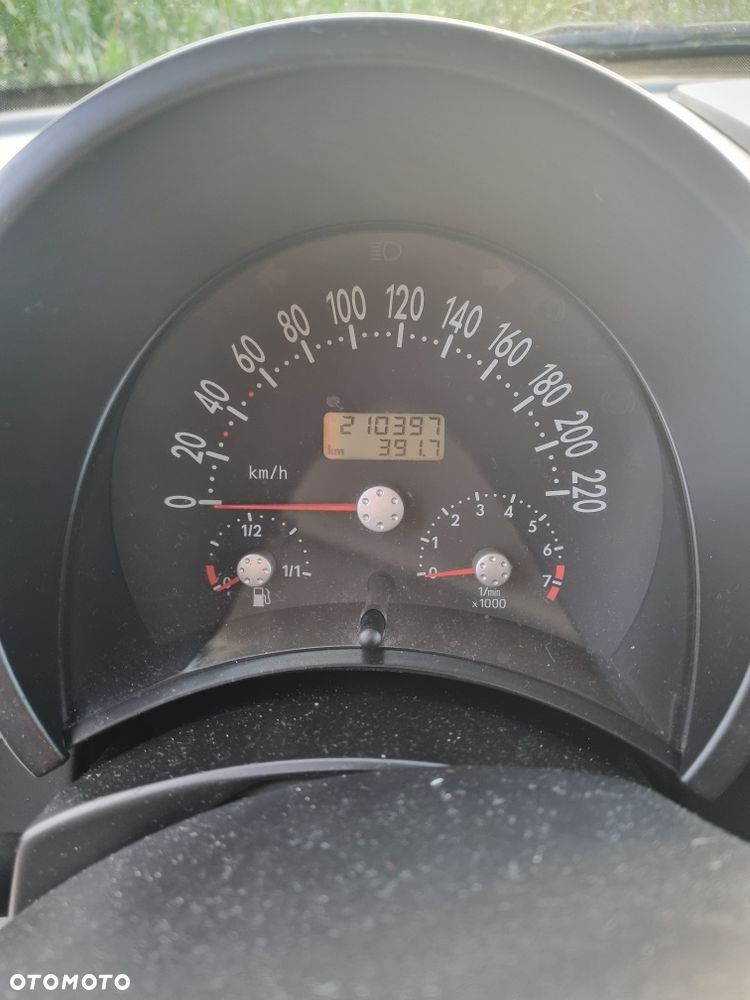 Volkswagen Beetle - 4