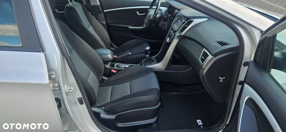 Hyundai i30 - 16