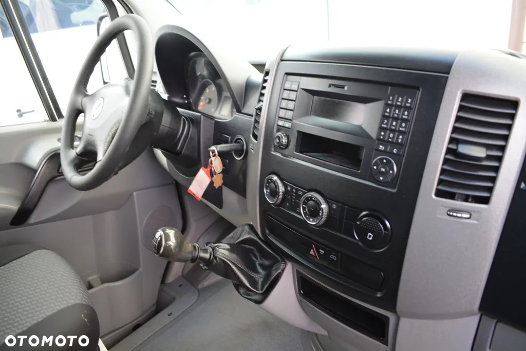 Volkswagen CRAFTER 35 DOKA - 29