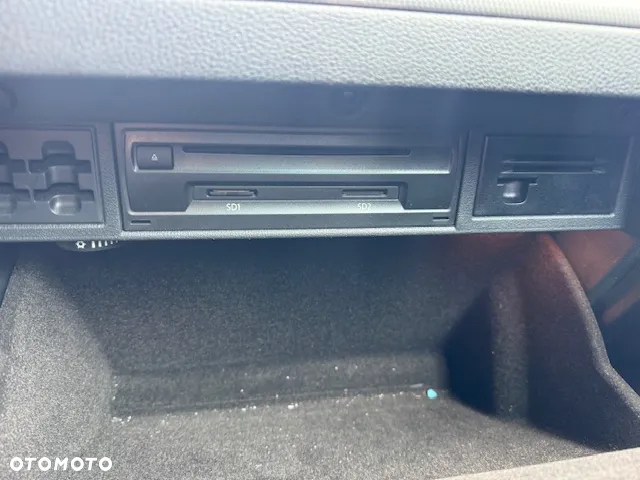 Volkswagen Golf 2.0 TDI DSG Join - 8