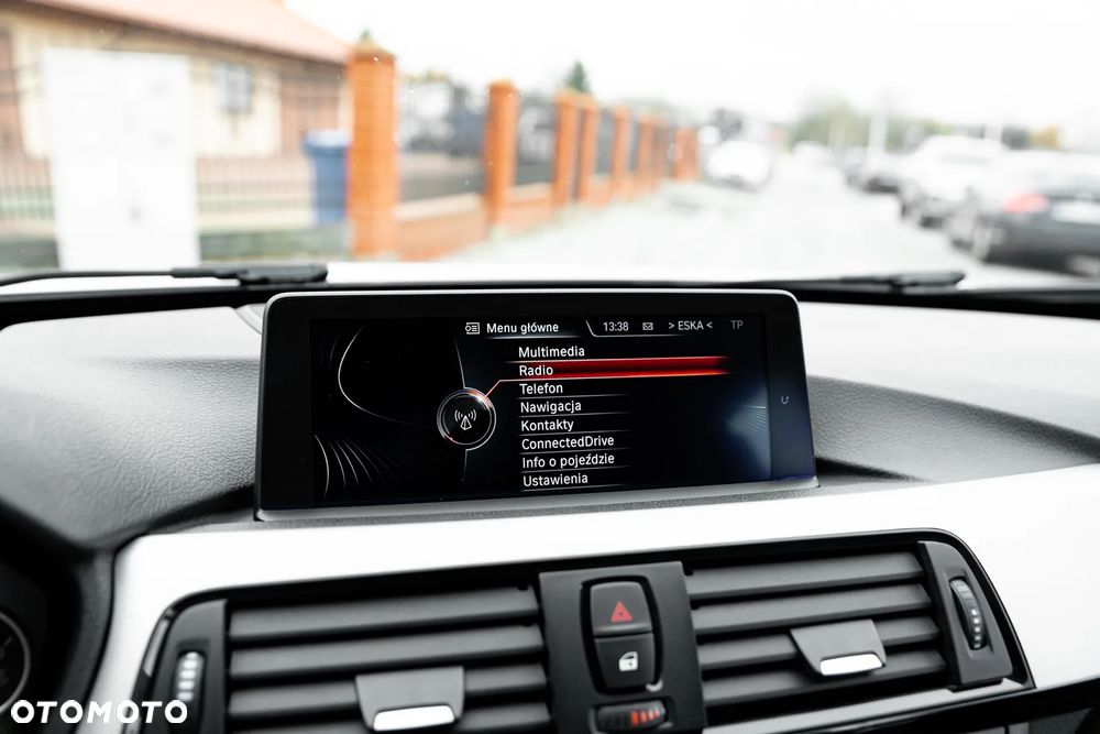 BMW Seria 3 320d Sport-Aut Blue Performance - 36