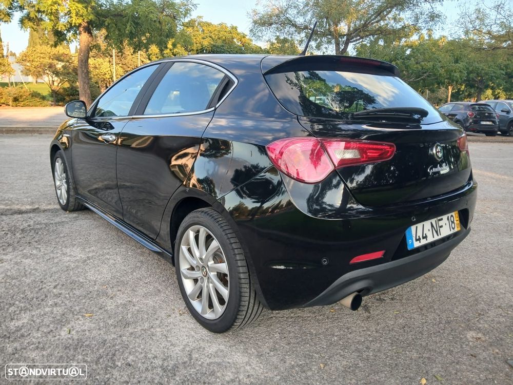 Alfa Romeo Giulietta 1.6 JTDm Distinctive - 3