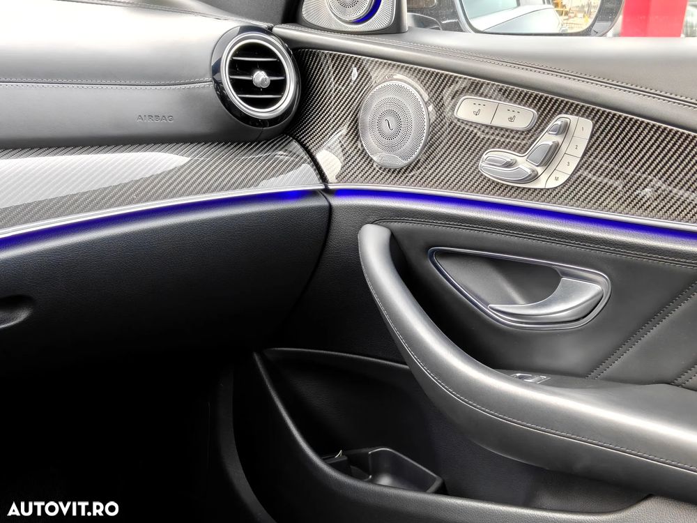 Mercedes-Benz E AMG 63 4Matic AMG Speedshift 9G-MCT - 19