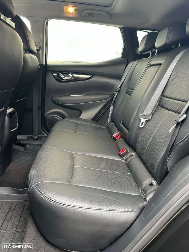 Nissan Qashqai 1.5 dCi N-Connecta 18 - 8