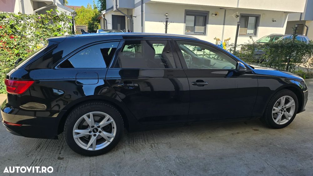 Audi A4 Avant 2.0 TDI ultra S tronic - 2