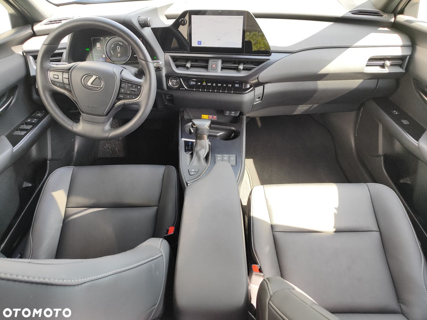 Lexus UX - 2