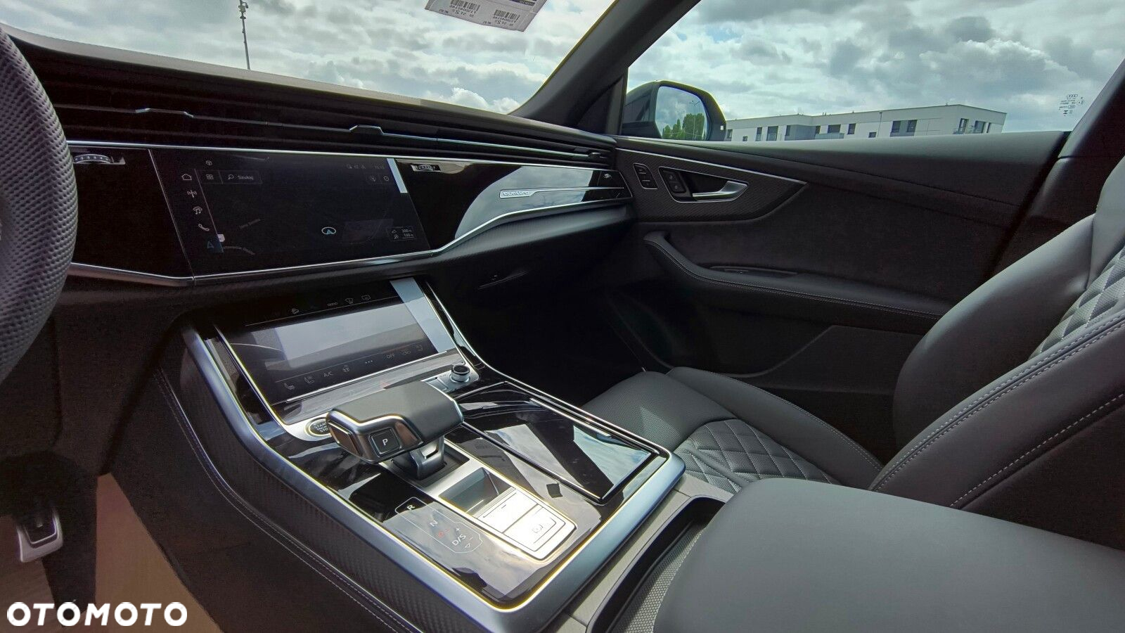 Audi Q8 - 32