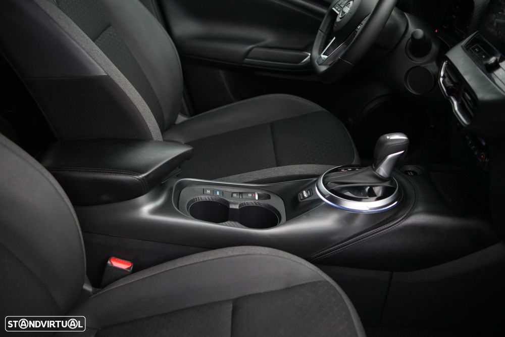 Nissan Juke 1.6 Hybrid N-Connecta - 25