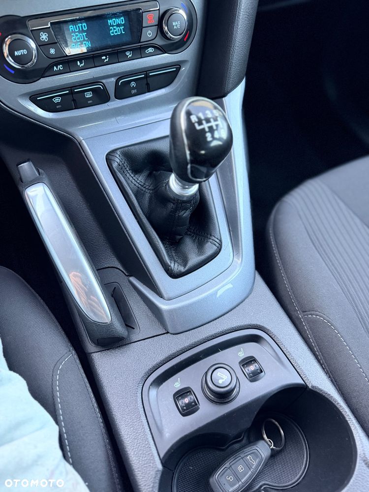 Ford Focus 1.6 Ti-VCT Platinium X - 28