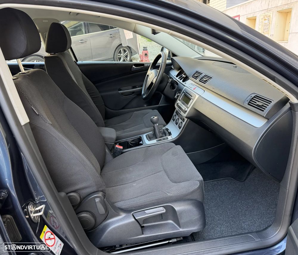 VW Passat Variant 1.9 TDI Confortline - 21