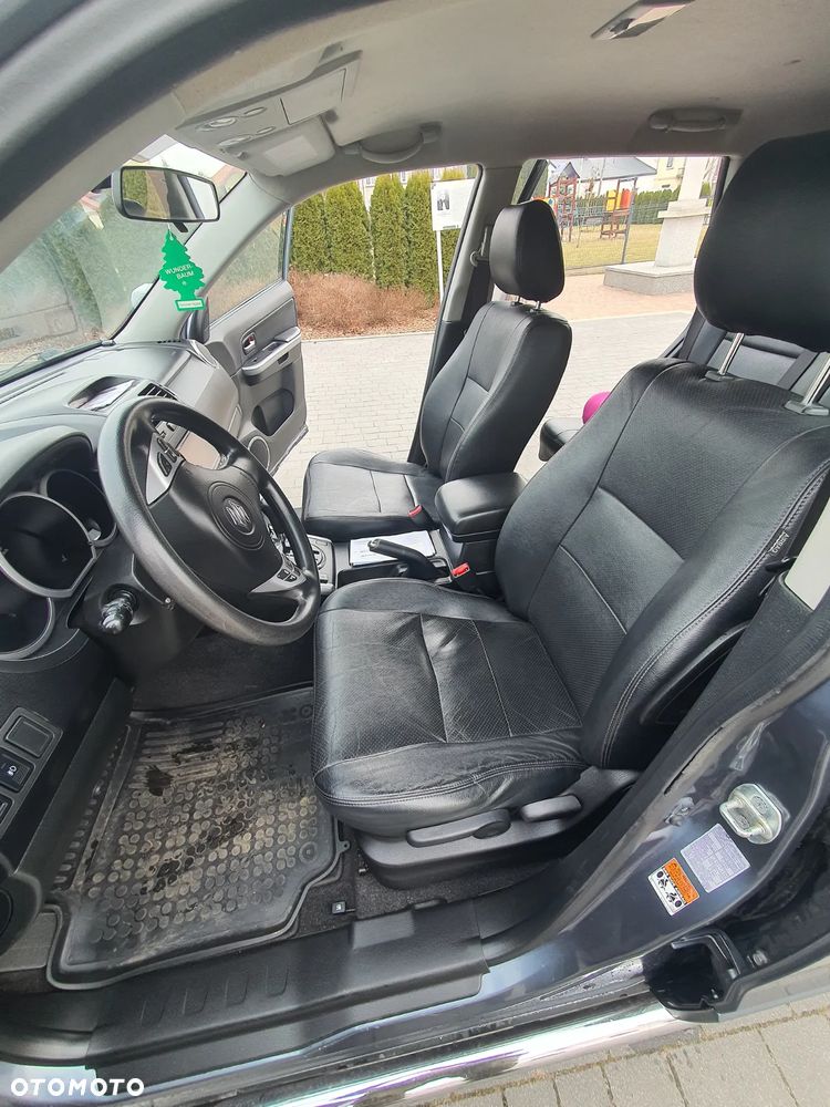 Suzuki Grand Vitara 2.0 Automatik Comfort - 6