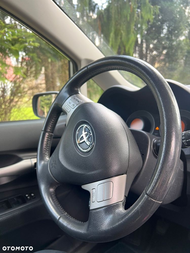 Toyota Auris - 7