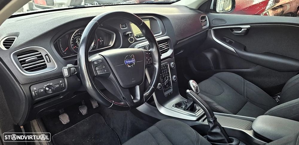 Volvo V40 D2 Kinetic - 7