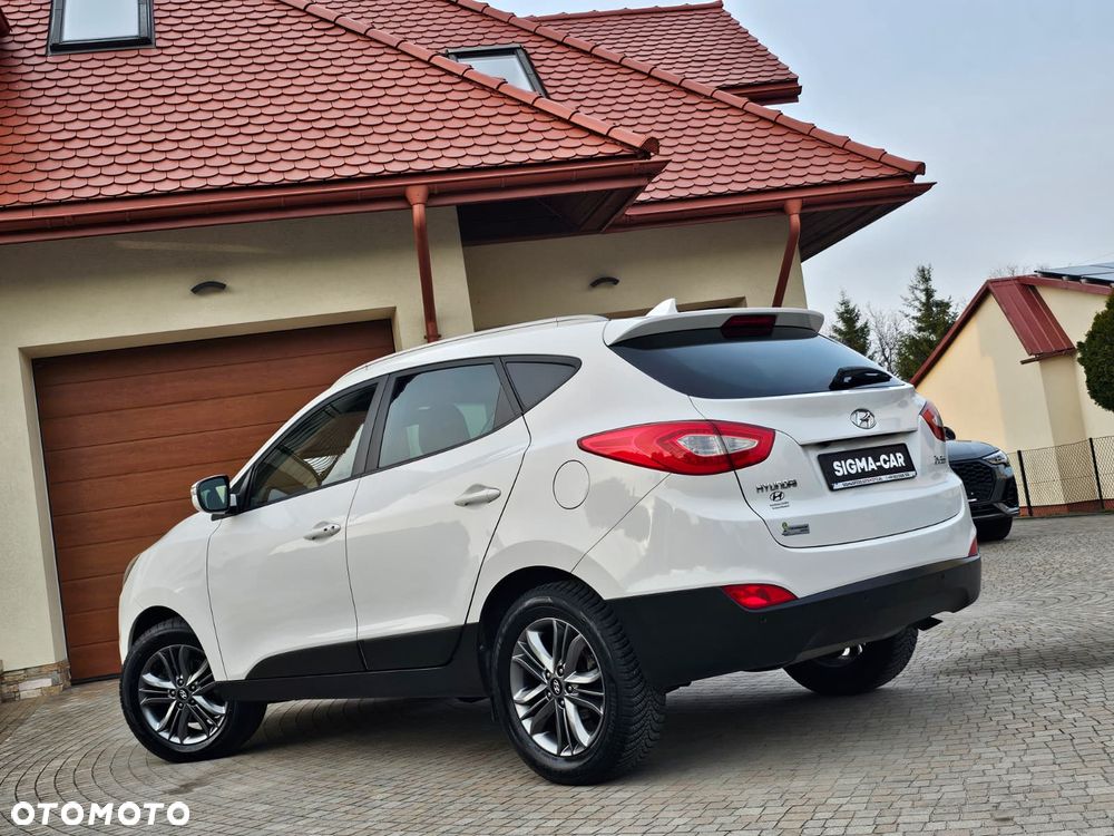 Hyundai ix35 1.6 2WD Fifa World Cup Edition - 32