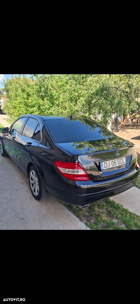 Mercedes-Benz C 220 CDI DPF Automatik BlueEFFICIENCY - 11