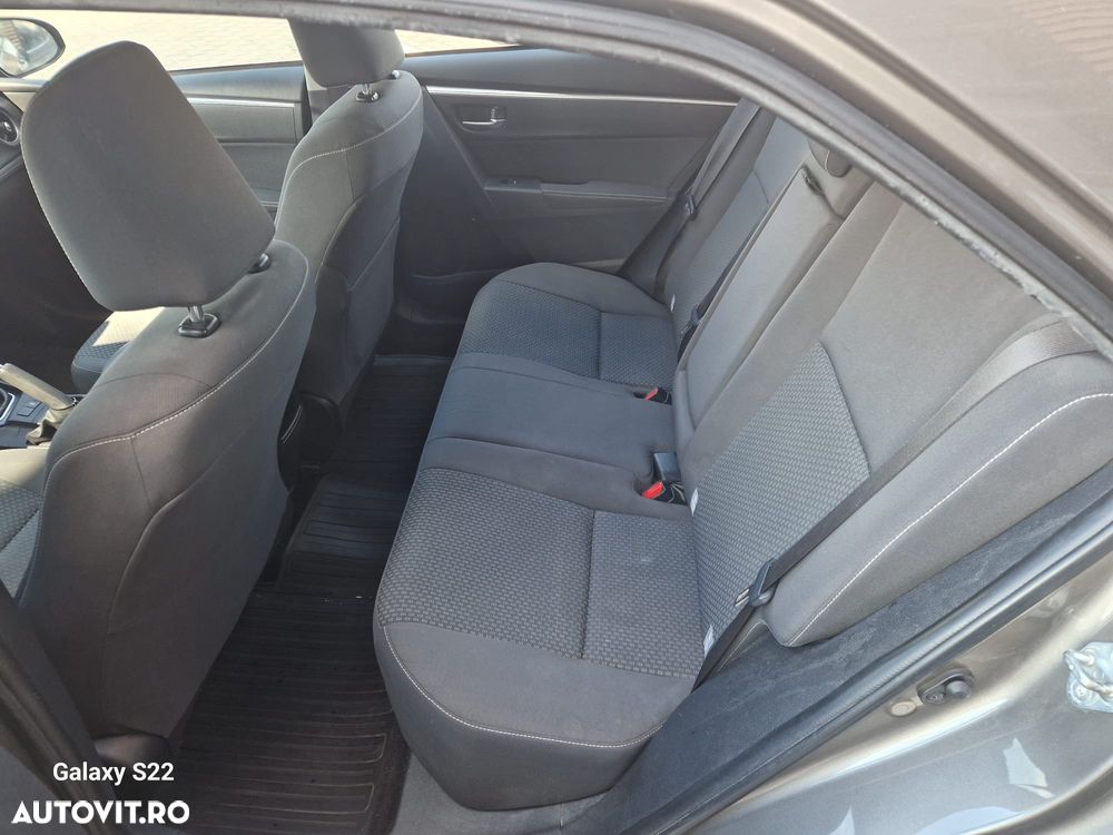 Toyota Corolla 1.4 D-4D Luna - 16