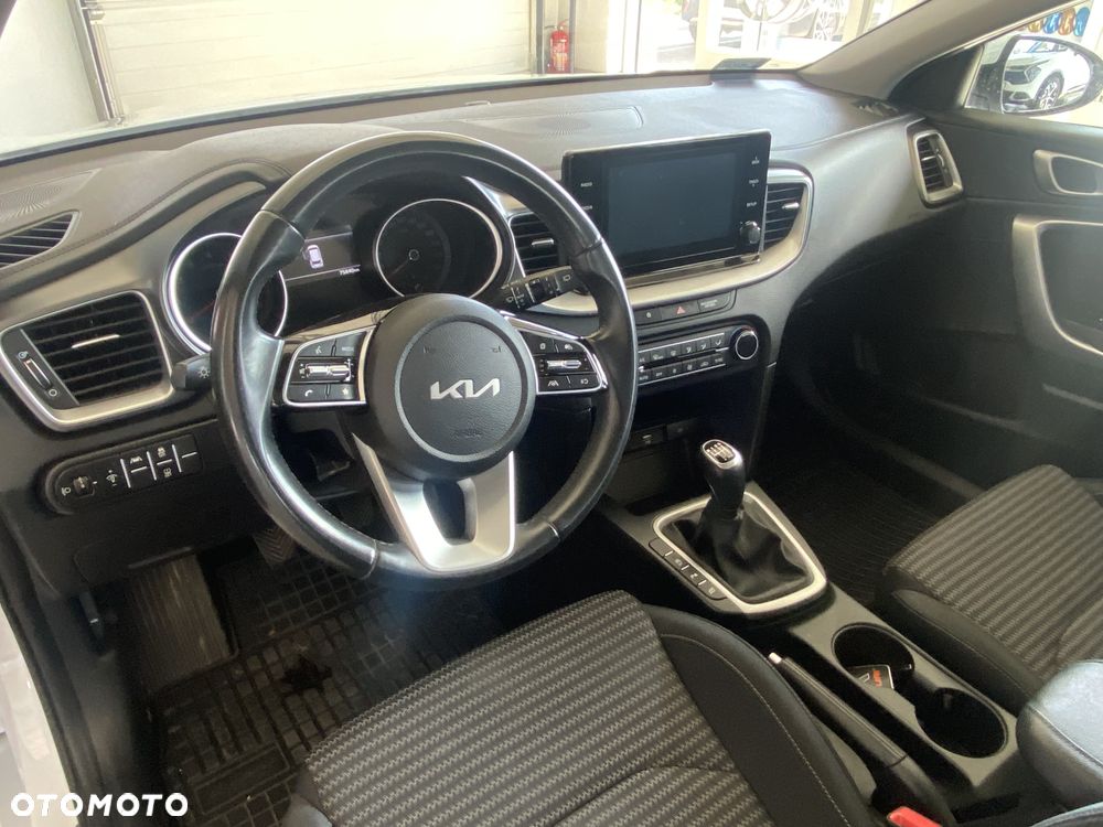 Kia Ceed 1.0 T-GDI M - 10