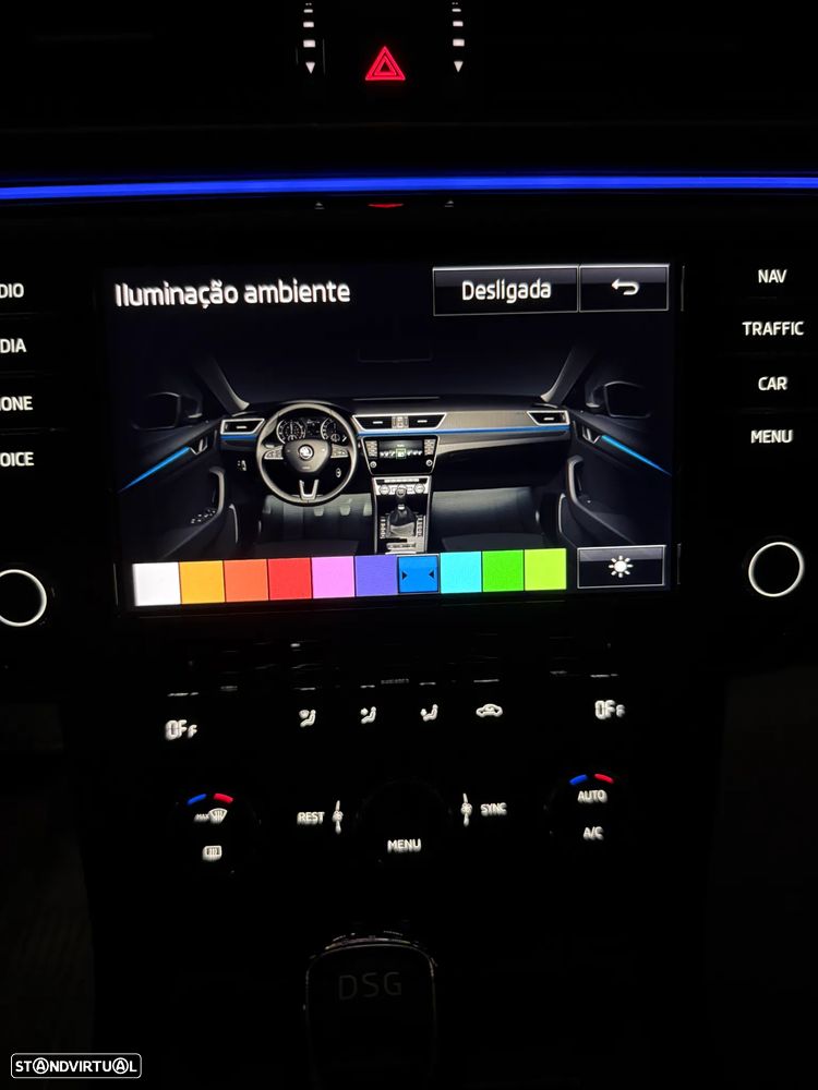 Skoda Superb Break 2.0 TDI Laurin&Klement DSG - 24