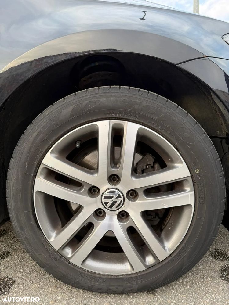 Volkswagen Golf 1.6 TDI Comfortline - 4