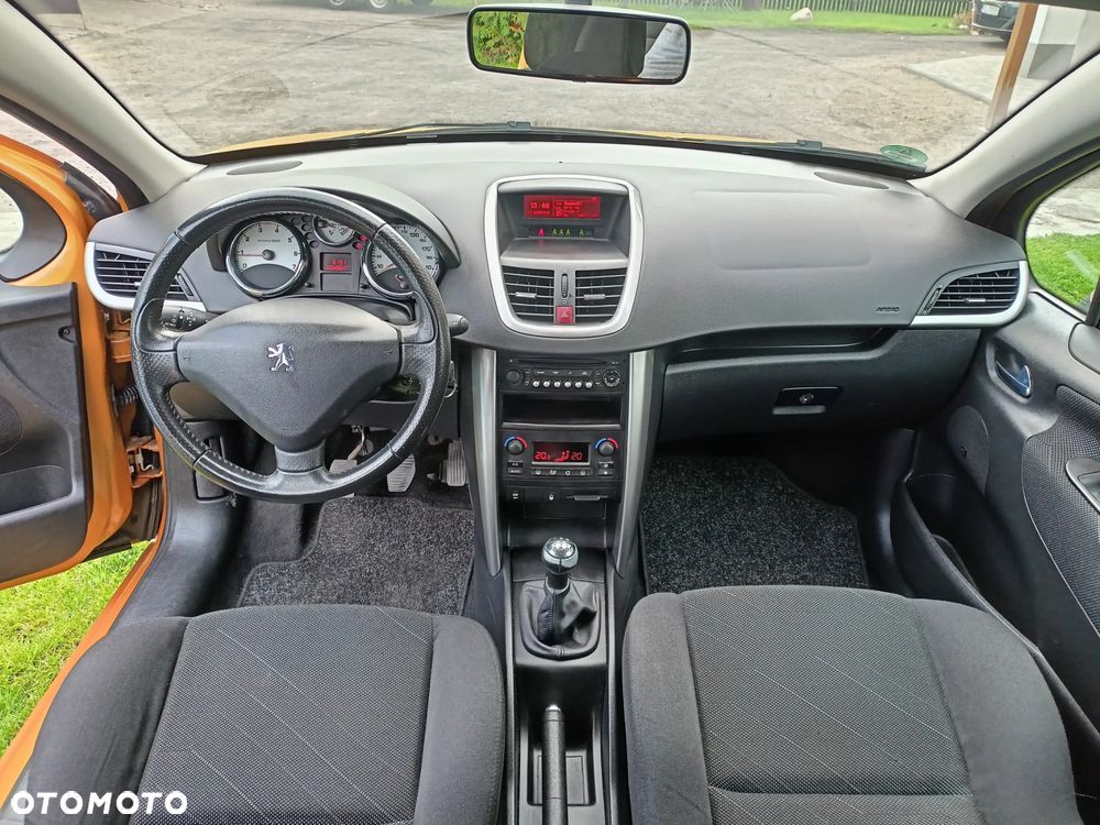 Peugeot 207 - 7