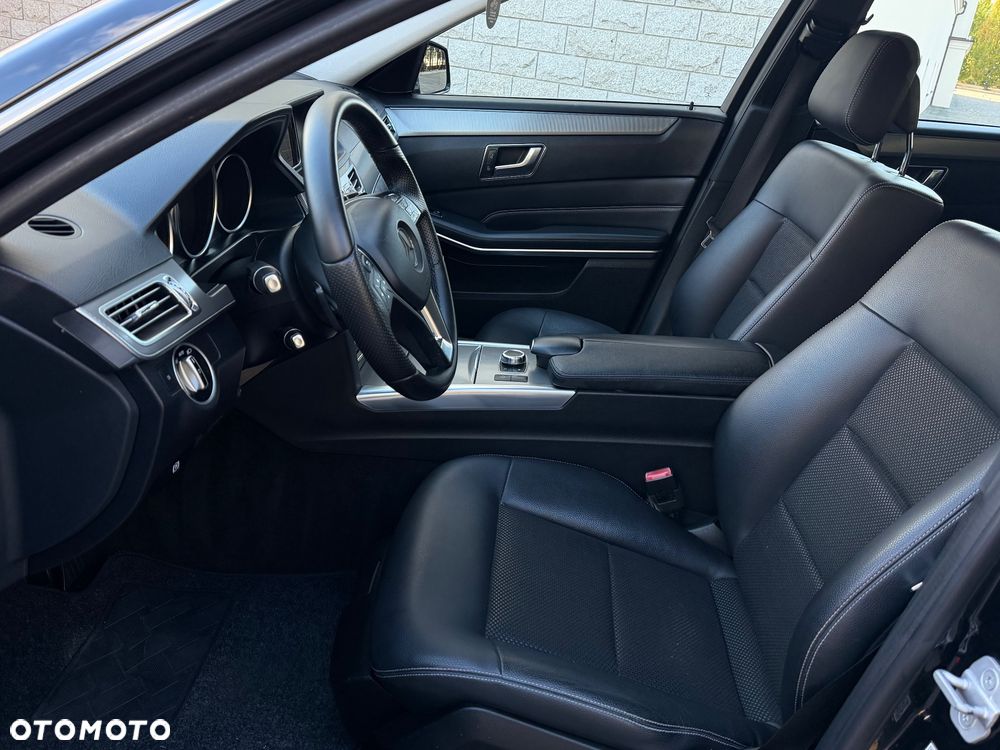 Mercedes-Benz Klasa E 250 BlueTEC 4Matic 7G-TRONIC Avantgarde - 27
