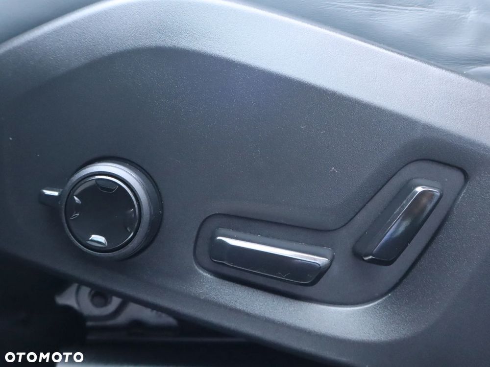 Volvo XC 60 B5 B AWD R-Design - 20