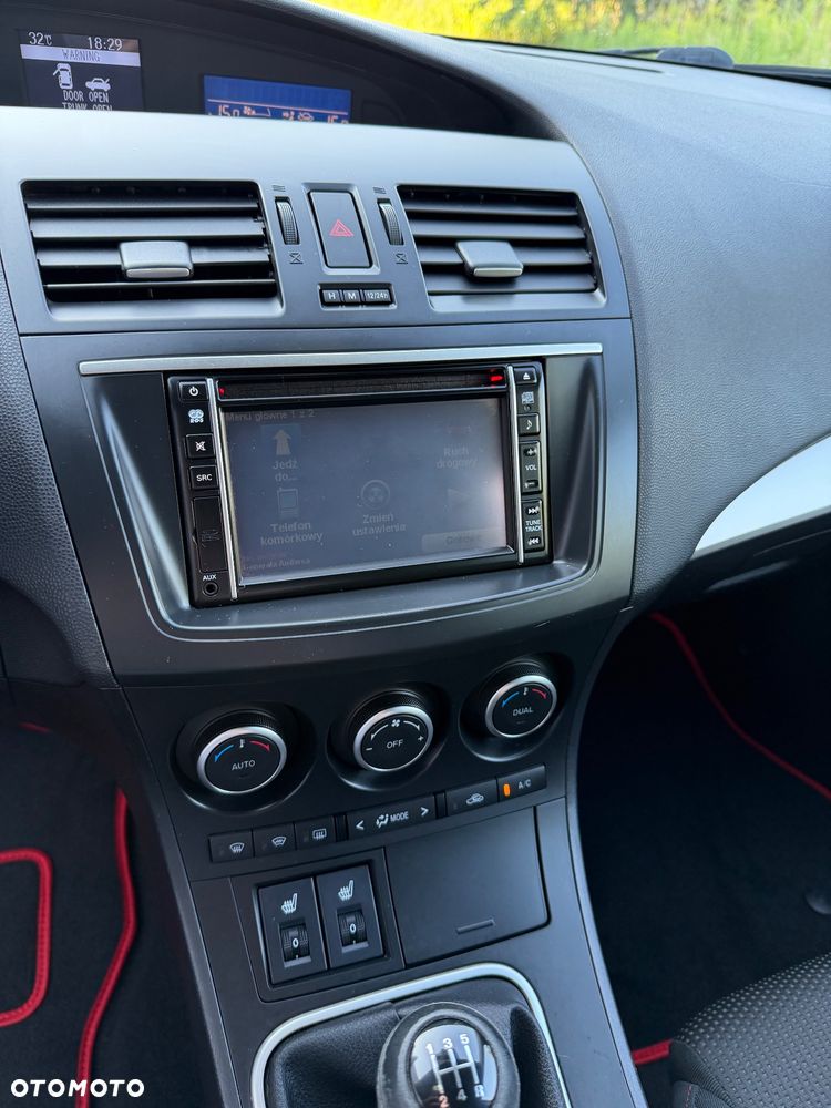 Mazda 3 1.6 Sport Comfort - 29