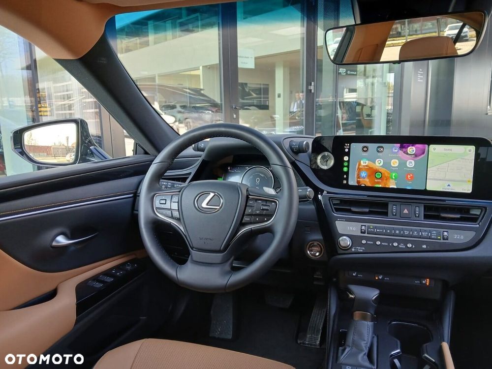 Lexus ES 300h Business Edition - 14