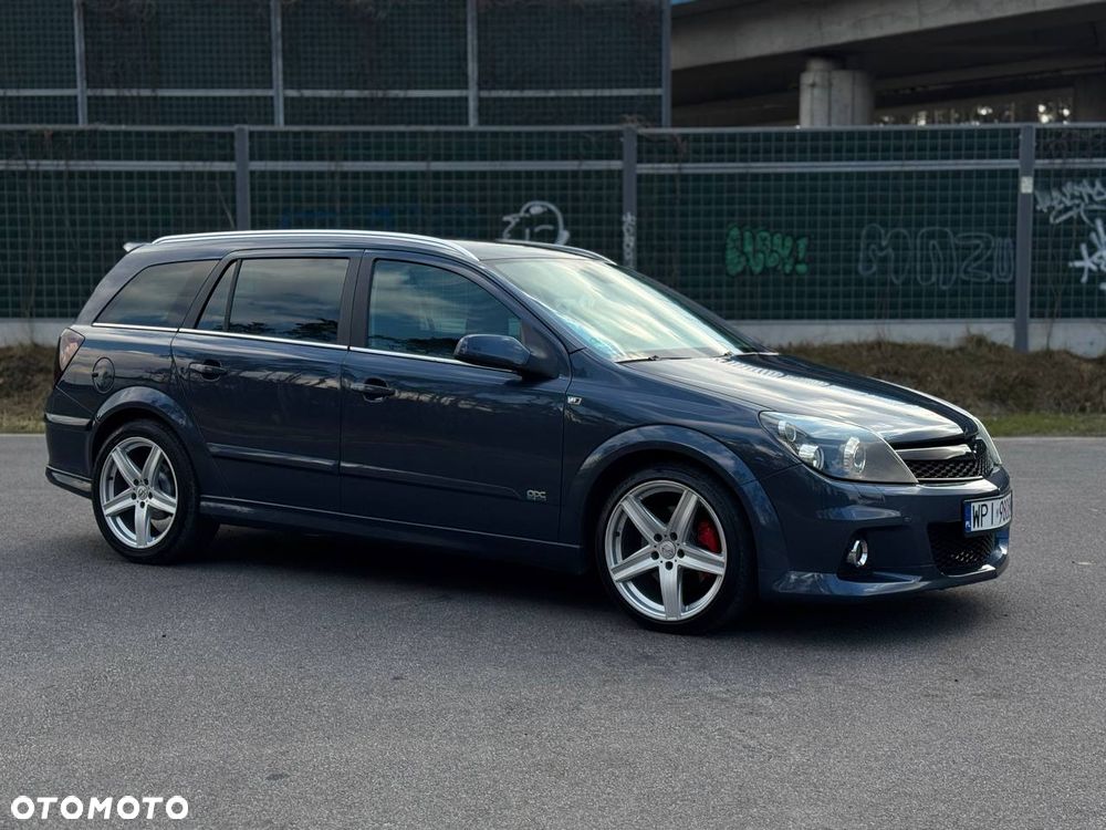 Opel Astra 2.0 T Sport - 1