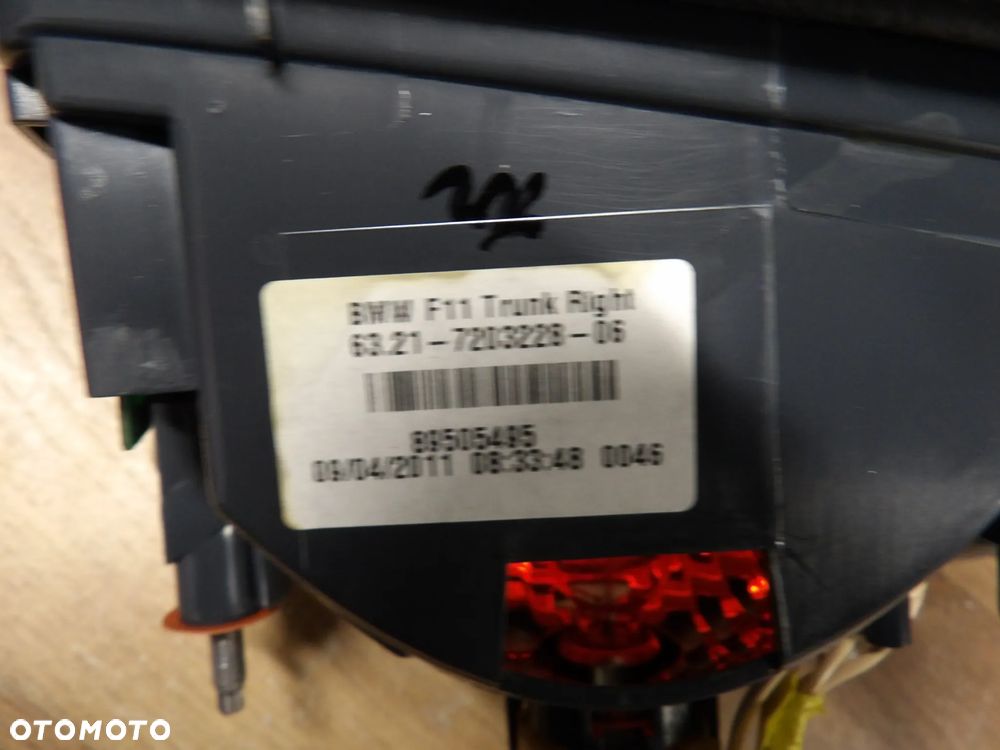 BMW - F11 - LAMPA TYLNA W KLAPĘ - PRAWA/LEWA - LED - CENA ZA 1 SZT - 7203227  7203228 - 2