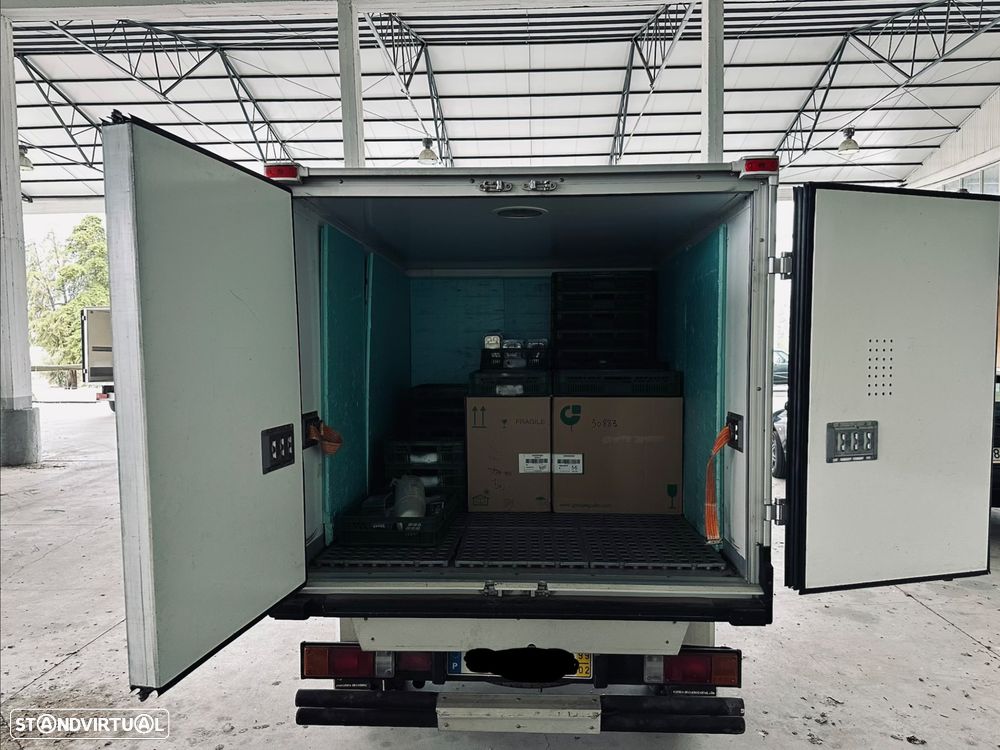 Nissan Pick Up 2.5 D King Cab - 3