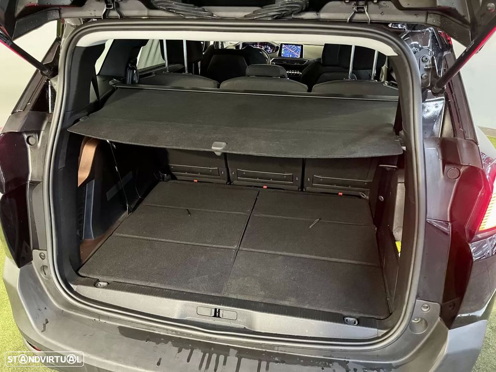 Peugeot 5008 1.5 BlueHDi Active Pack EAT8 - 36