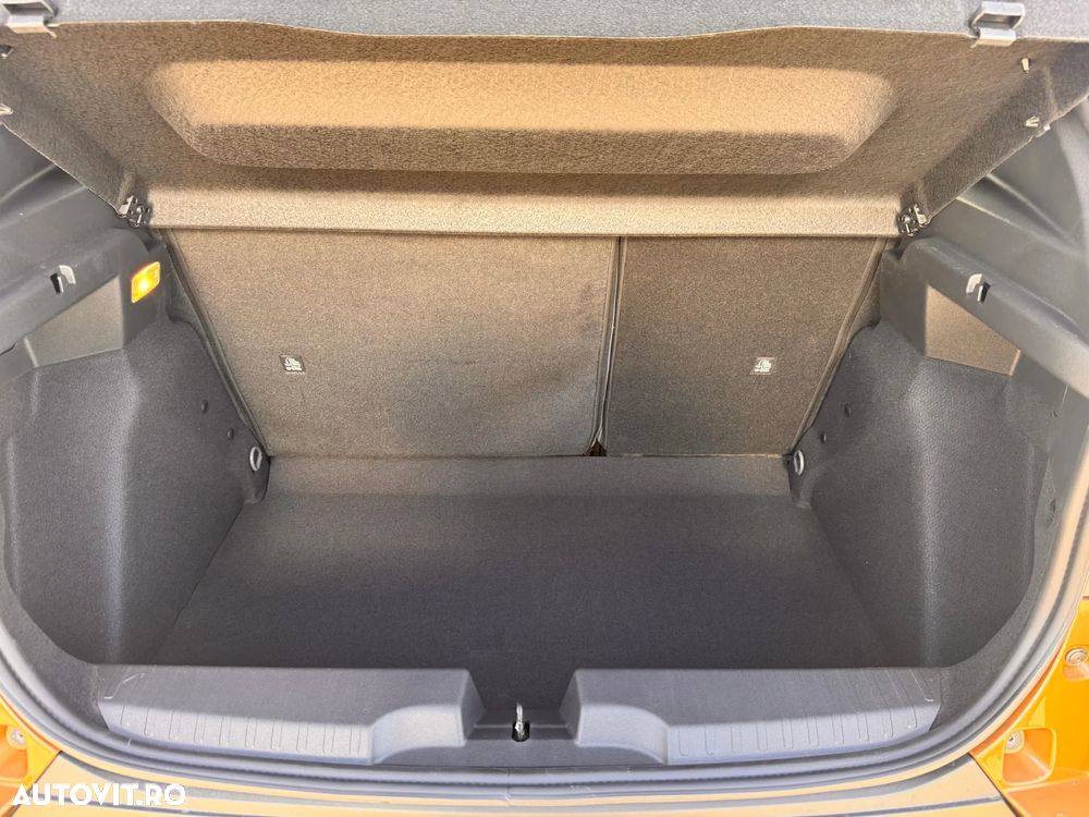 Fiat Grande Panda 1.2 MHEV La Prima - 12