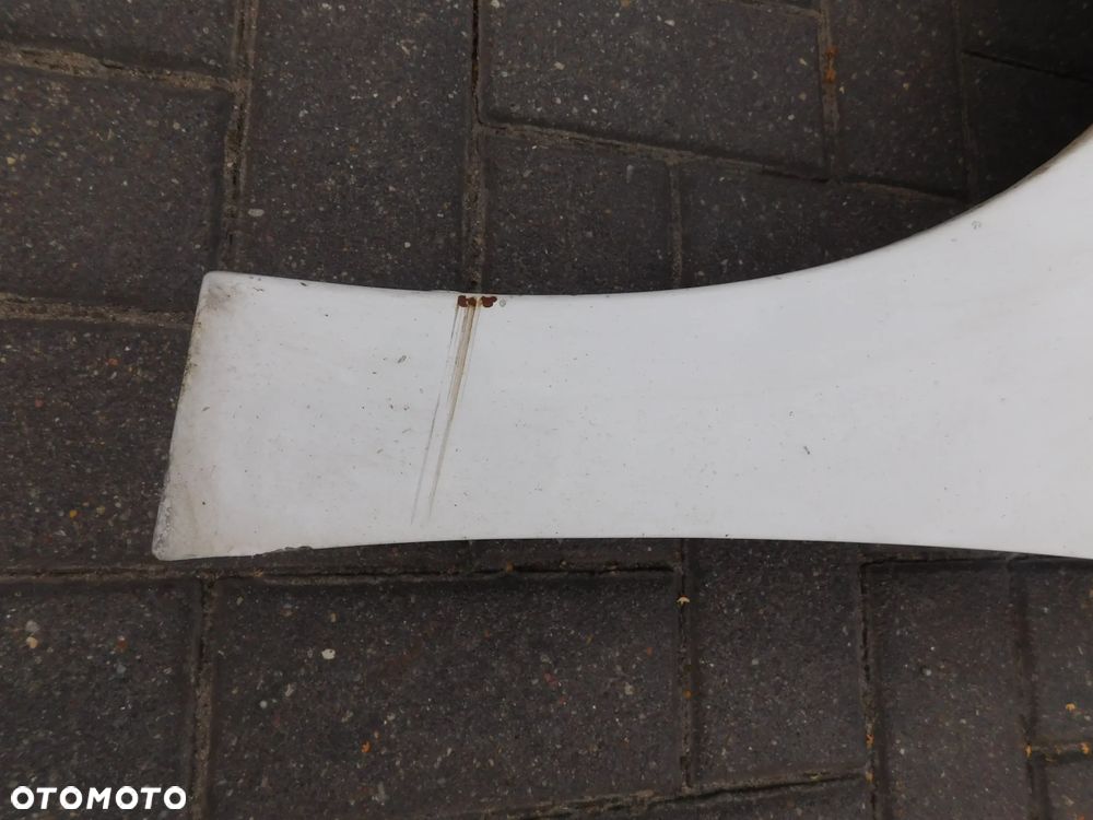 błotnik lewy przód SKODA FABIA II 07-11 - 2