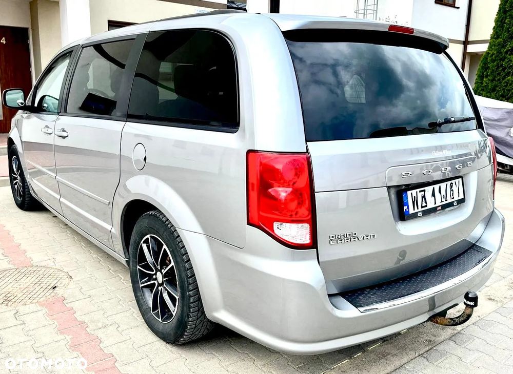 Dodge Grand Caravan 3.6 R/T - 6