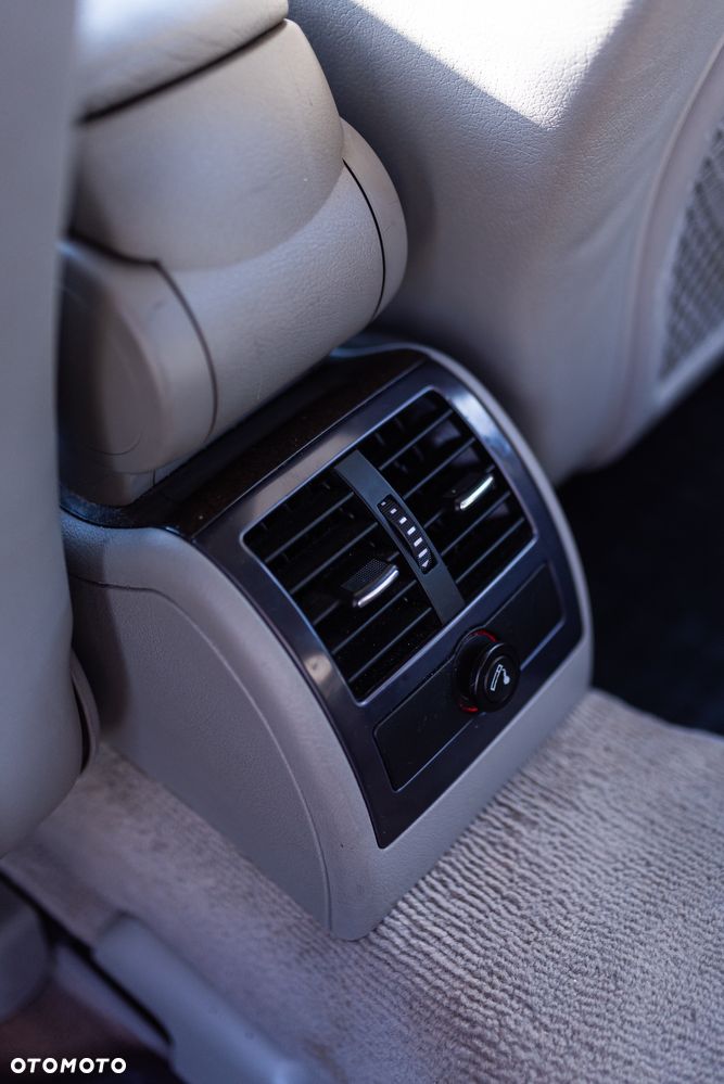 Audi A6 ver-a6-2-4-multitronic - 24