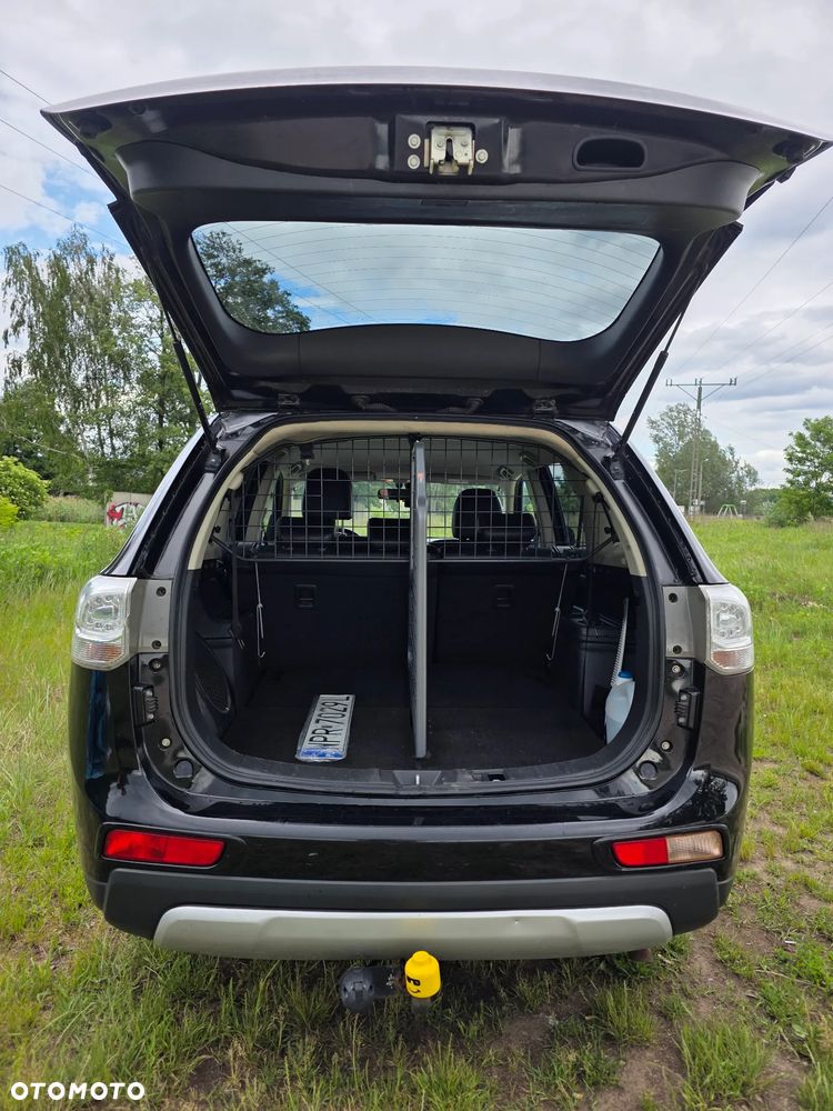 Mitsubishi Outlander 2.2 DID Instyle Navi - 23