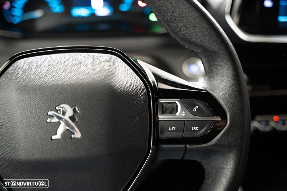 Peugeot e-2008 Active Pack - 11
