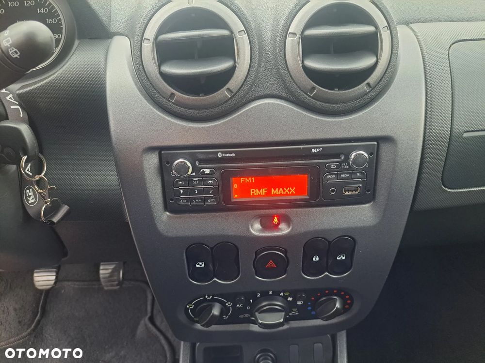 Dacia Duster 1.6 16V 105 4x2 Prestige - 10