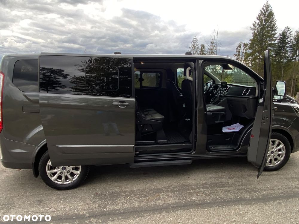 Ford Tourneo Custom - 17