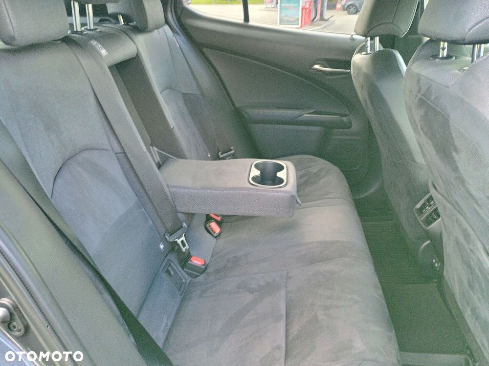 Lexus UX 250h GPF Business 2WD - 11