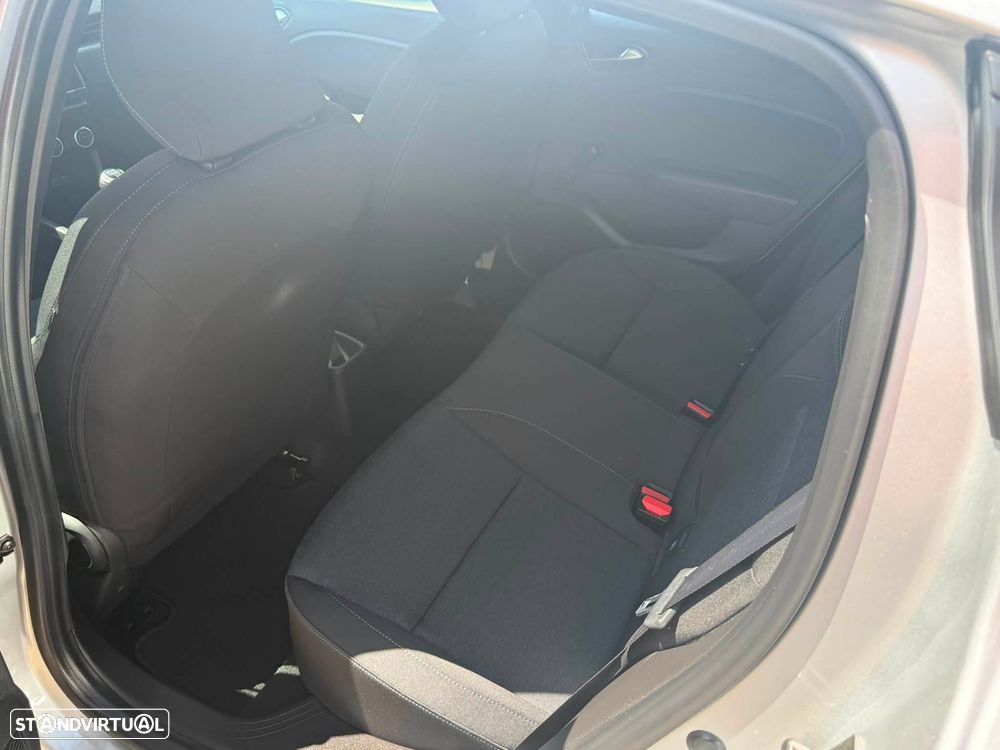 Renault Clio 1.0 TCe Evolution - 12