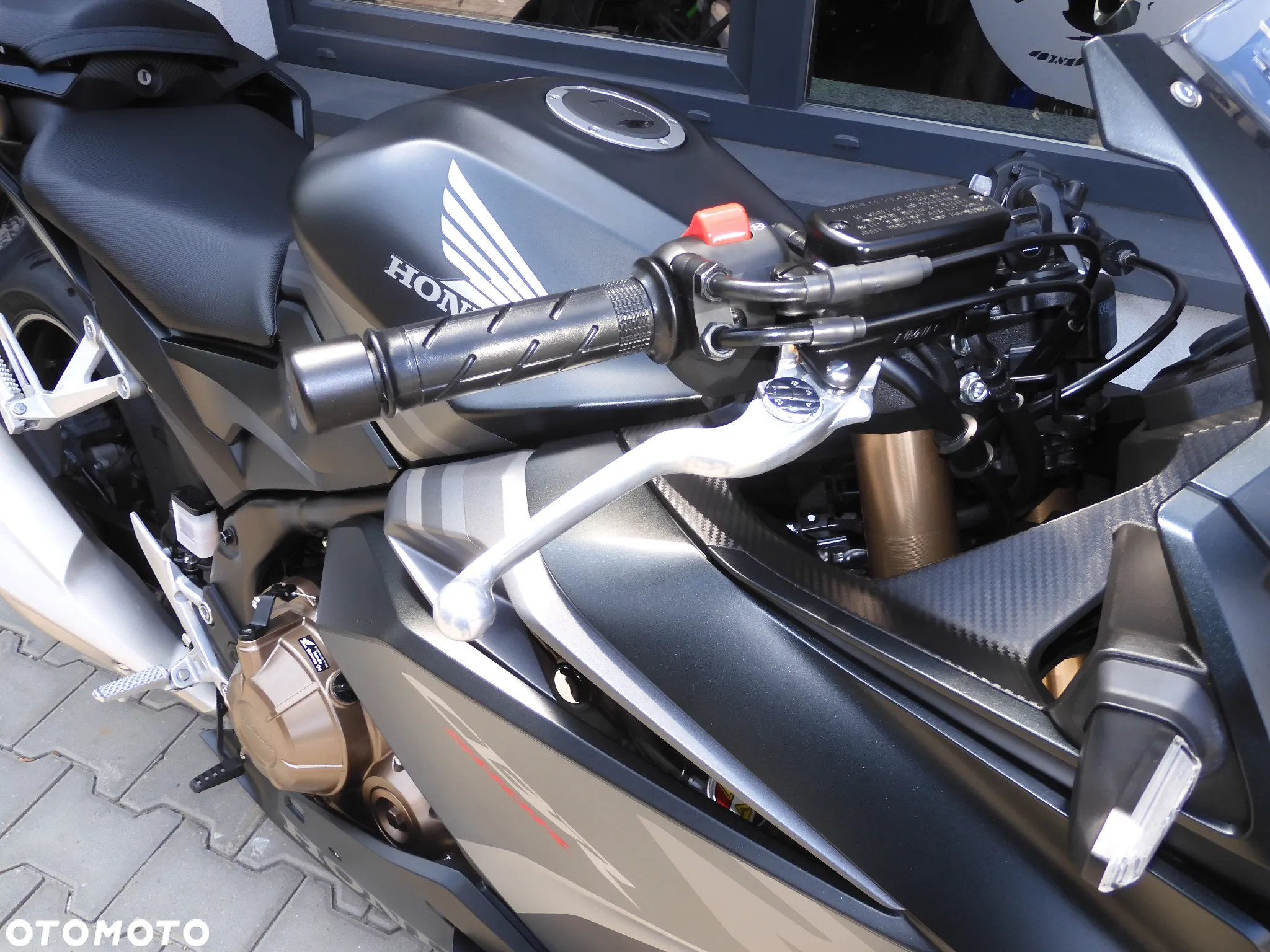 Honda CBR - 7